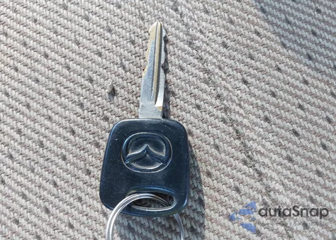 2000 Mazda B3000 Se/Sx z USA, uszkodzony, nr VIN 4F4YR12V1YTM01260